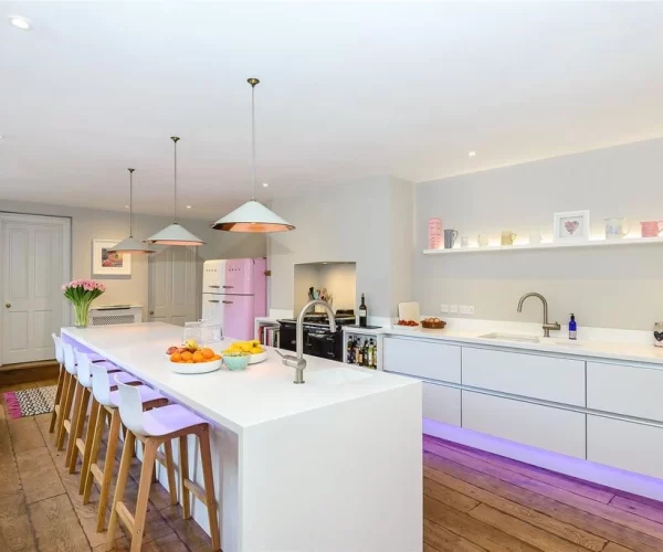 Pub conversion to residential home, Alresford